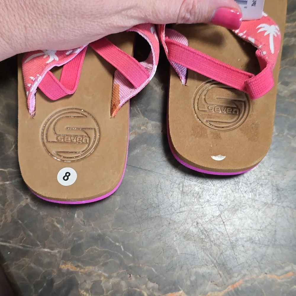 Pink Palm Tree Flip‎ flops  Size 8